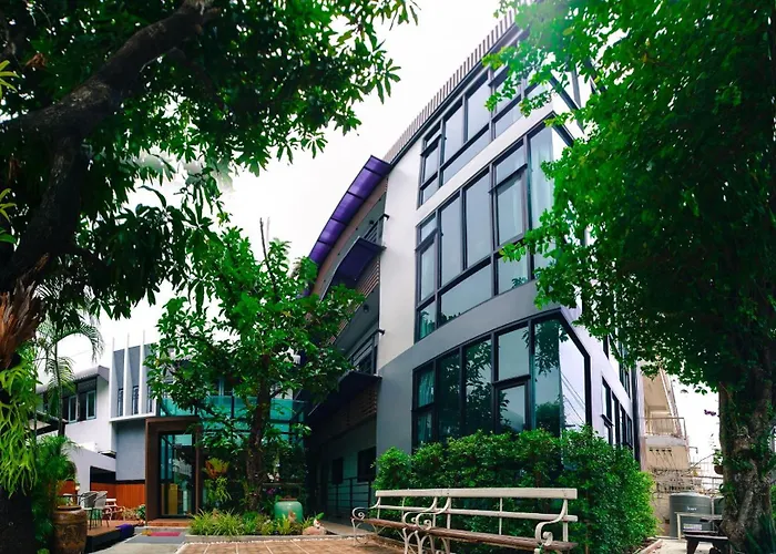 Bed Garden 26 Hostel กรุงเทพมหานคร